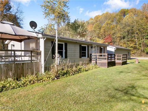 5666 Circlevale St Se, East Canton, OH, 44730-9588 | Card Image