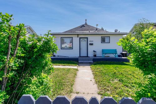 2025 23 Ave, Delburne, AB, T0M0V0 | Card Image