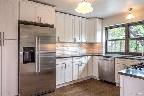 3b-16 Studio Arc, Bronxville, NY, 10708-2616 | Card Image