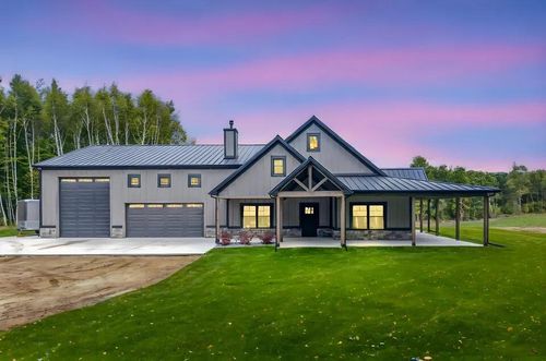 1398 12 Mile Rd, Remus, MI, 49340-9508 | Card Image