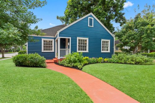 1102 Winston St, Houston, TX, 77009-3659 | Card Image