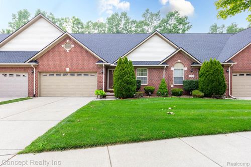 20742 Doves Pointe Dr, Romulus, MI, 48174-8508 | Card Image