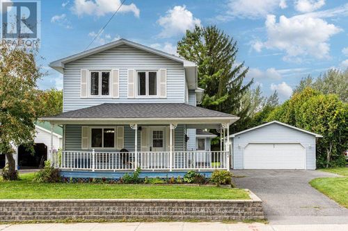71 Mechanic Street W, North Glengarry, ON, K0C1T0 | Card Image