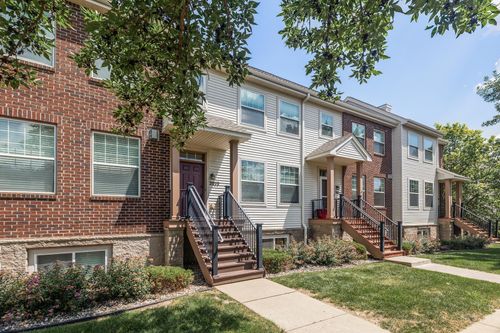 2079 Clover Ridge Dr, Chaska, MN, 55318-2953 | Card Image