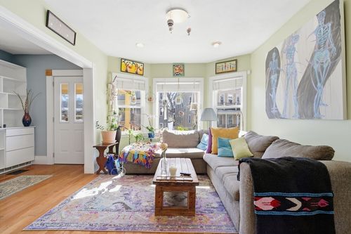 11-11 Asticou Rd, Boston, MA, 02130-3501 | Card Image