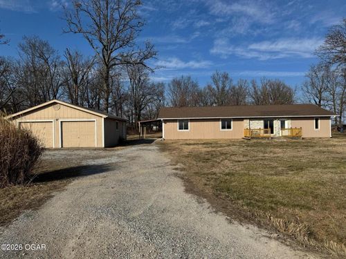 17928 State Highway Z, Aurora, MO, 65605-8329 | Card Image