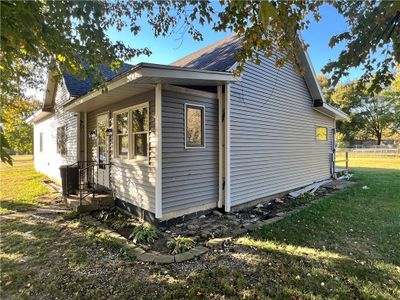 304 Green Street, House other with 3 bedrooms, 2 bathrooms and null parking in Rossville IL | Image 1