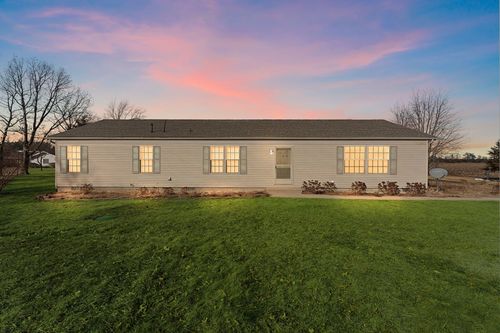 4492 W 800 N, Rensselaer, IN, 47978-7461 | Card Image