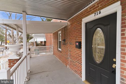 716 Croissant Pl, WASHINGTON, DC, 20019-2212 | Card Image