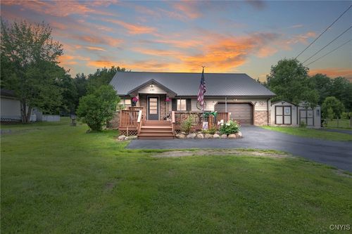 1135 County Route 12, Pennellville, NY, 13132-3271 | Card Image
