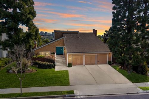 1208 Somerset Ln, Newport Beach, CA, 92660-5631 | Card Image