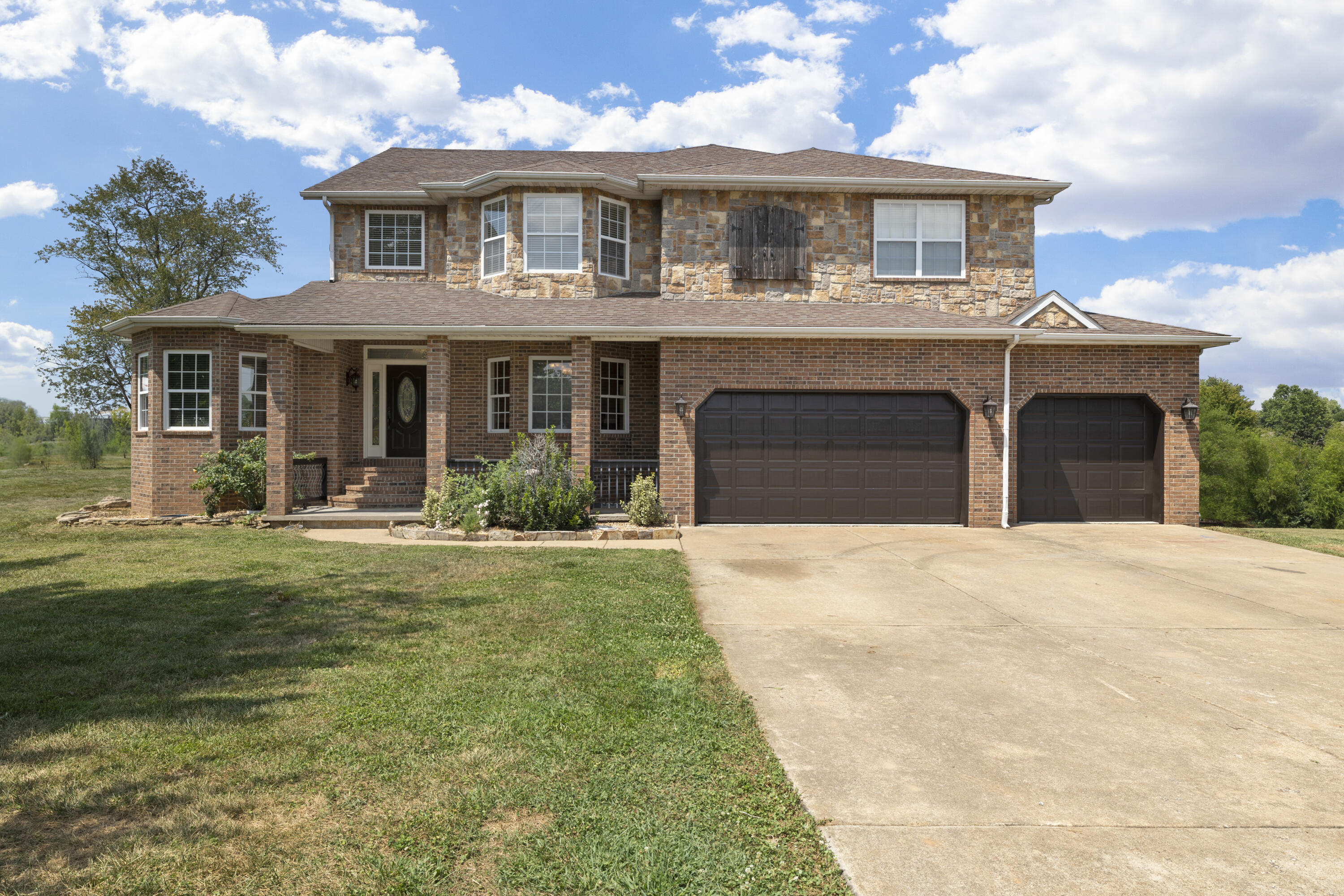 Spring Breeze Ct, Nixa, MO 65714
