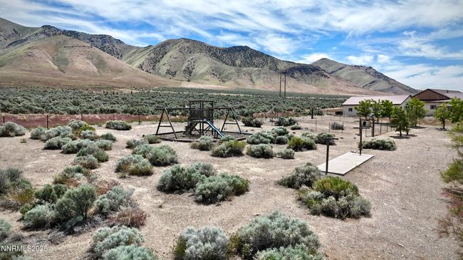 10045 Reins Way, House other with 3 bedrooms, 2 bathrooms and 2 parking in Winnemucca NV | Image 31