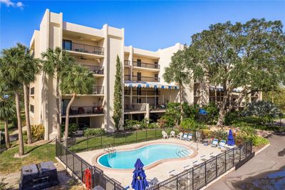 206 Tarpon Point, Condo with 2 bedrooms, 2 bathrooms and null parking in Tarpon Springs FL | Image 2