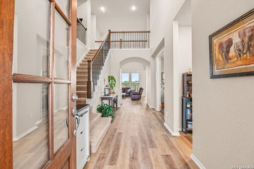211 Foxtail Woods, Cibolo, TX, 78108-0526 | Card Image