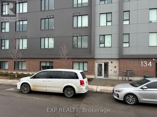 302-134 Robinson Avenue, Ottawa, ON, K1S8N8 | Card Image