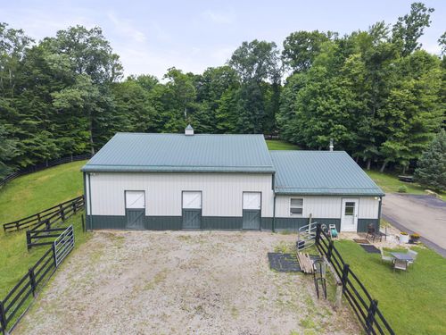 1825 Chickasaw Ln, Sugar Grove, OH, 43155 | Card Image