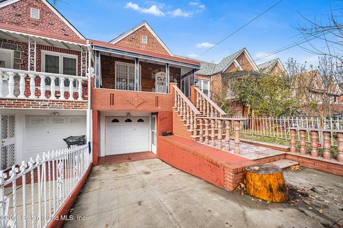 8707 Avenue B, Brooklyn, NY, 11236-1219 | Card Image