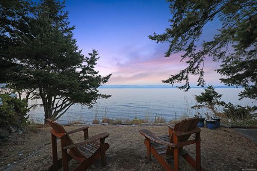 1826 Astra Rd, Comox, BC, V9M4B4 | Card Image