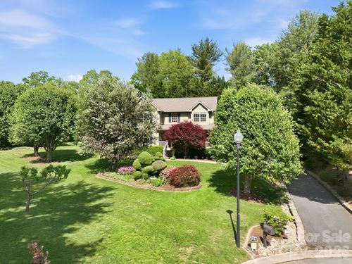 306 Woodview Ct, Fletcher, NC, 28732-9477 | Card Image