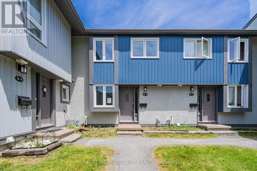 32C Benlea Dr, Nepean, ON, K2G4A8 | Card Image