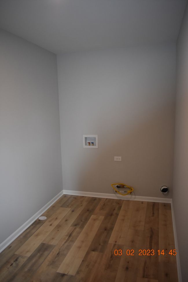 Upstairs near bedrooms | Image 20