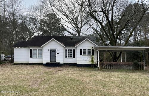 267 W Leavell Woods Dr, Jackson, MS, 39212-4824 | Card Image
