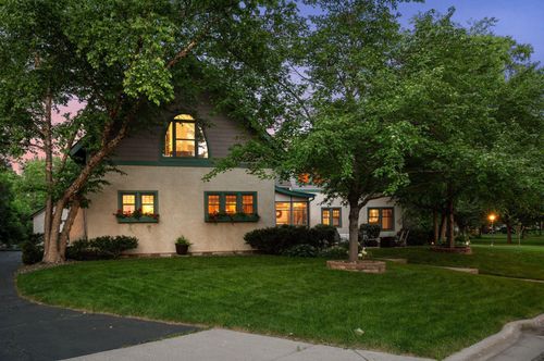 1409 Midway Pkwy, Saint Paul, MN, 55108-2418 | Card Image