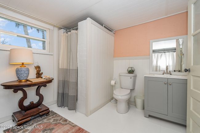 Bathroom #2 | Image 19