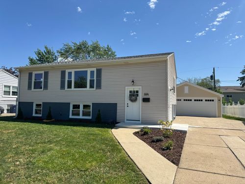 9055 Fairway Dr, Orland Park, IL, 60462-2717 | Card Image