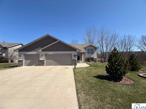 1005 12th St Se, Waseca, MN, 56093-3800 | Card Image