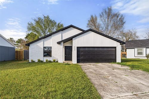 9809 Wren Ct, Conroe, TX, 77385-3729 | Card Image