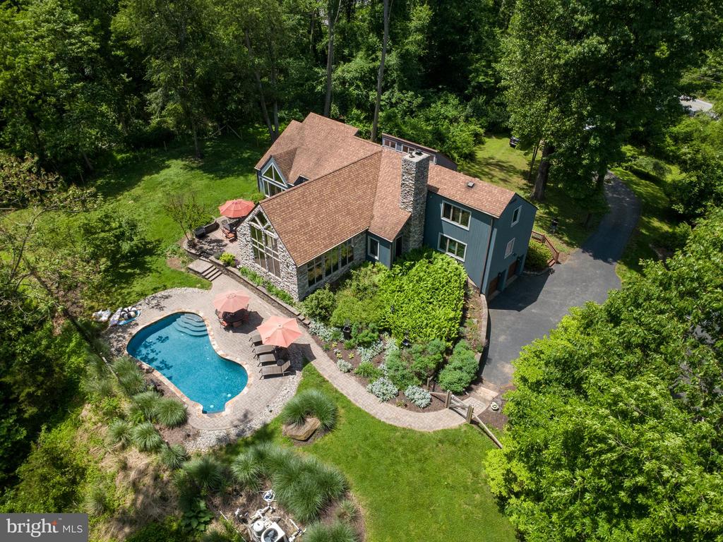 Residential in GLEN MILLS 4