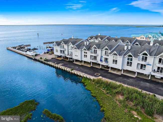 APT-8S - 420 8 Th St, Townhouse with 4 bedrooms, 2 bathrooms and null parking in BEACH HAVEN NJ | Image 8
