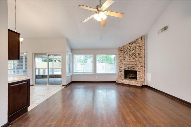 All double pane windows throughout the home offering plenty of ambient light and energy savings | Image 6