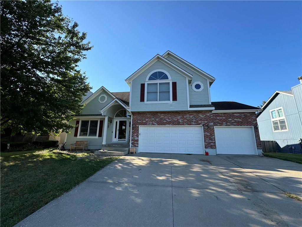31st Ter, Blue Springs, MO 64015