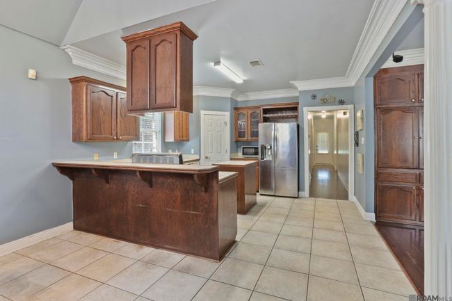 6409 Patio Ct, House other with 3 bedrooms, 2 bathrooms and 2 parking in Gonzales LA | Image 5