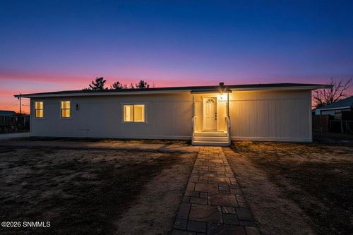 425 Bamert Rd, Las Cruces, NM, 88007-4740 | Card Image