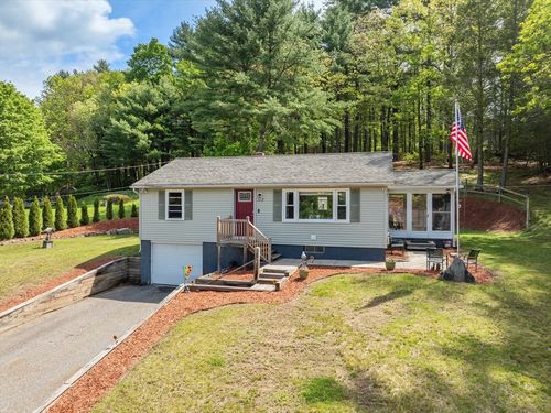 3080 Hillside Dr, Palmer, MA, 01069 | Card Image