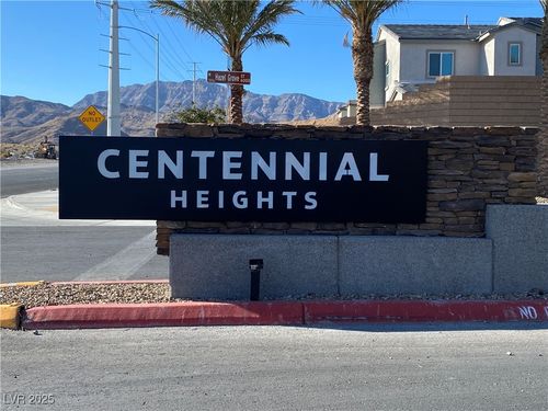 10713 Norfolk View Ct, Las Vegas, NV, 89166-8092 | Card Image