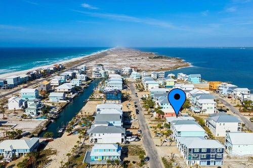 7417 Grand Navarre Blvd, Navarre, FL, 32566-7004 | Card Image
