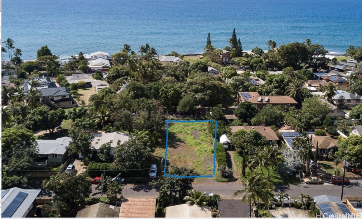 Land in Waianae