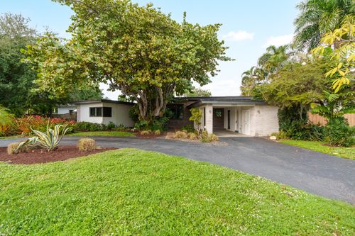 2829 Ne 17th Ave, Wilton Manors, FL, 33334-4330 | Card Image
