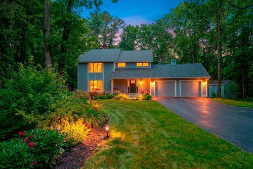 10 Fairway Lane, Farmingdale, ME, 04344 | Card Image