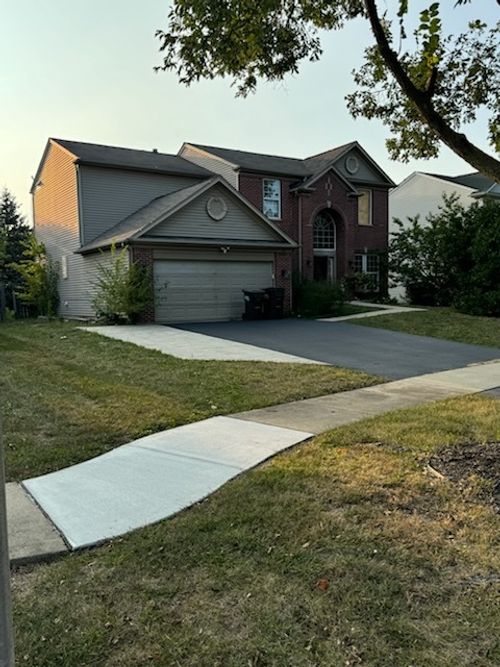 10 Lilac Ct, Bolingbrook, IL, 60490-2018 | Card Image