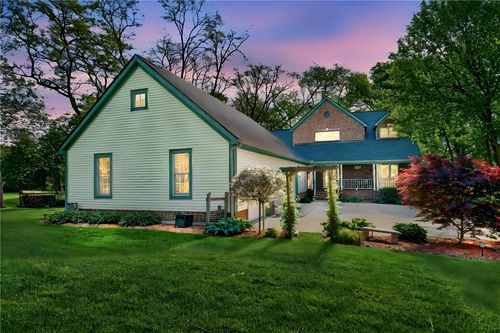 330 Alpha Bellbrook Rd, Bellbrook, OH, 45305-8773 | Card Image