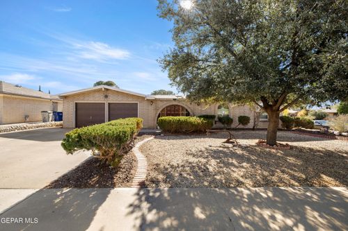 6968 Granero Dr, El Paso, TX, 79912-2827 | Card Image