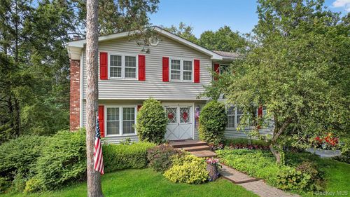 6 Sayer Rd, Blooming Grove, NY, 10914-5015 | Card Image