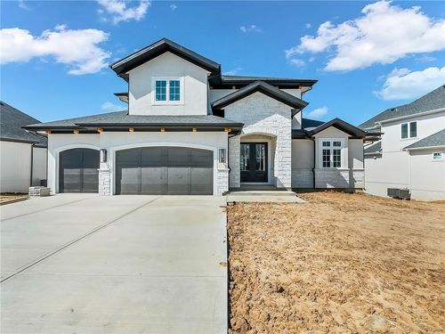 16928 Futura St, Overland Park, KS, 66085-9568 | Card Image