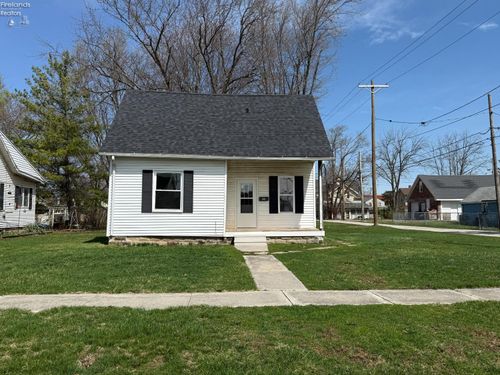 236 W Main St, Oak Harbor, OH, 43449-1323 | Card Image